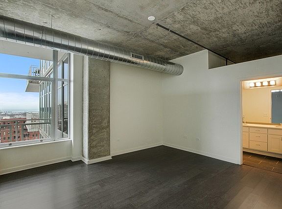 4th image of 50 E 16th St Unit 504