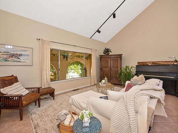 5th image of 23100 Sunset Ridge Dr
