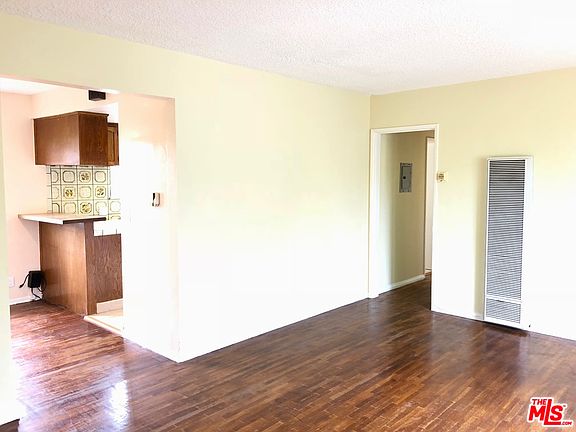 2nd image of 804 Vernon Ave