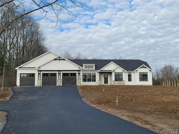 8835FR Front Gaskin Rd, Phoenix, NY 13135