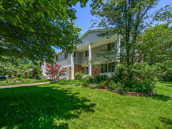 5th image of 2840 Lakehurst Ln