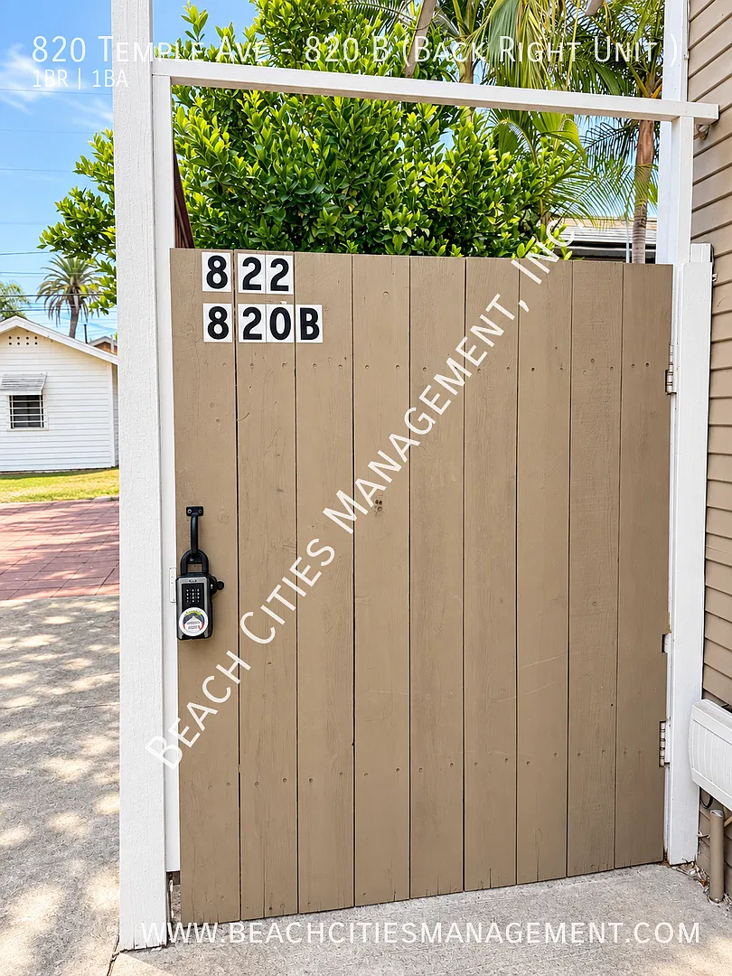 Charming 1-Bedroom Apartment in Long Beach — Photo 2