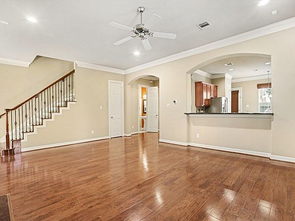 5th image of 1502 Olive Pl
