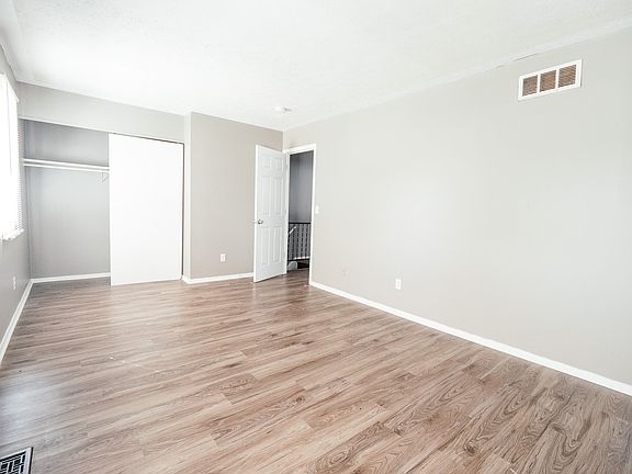 5th image of 10919 Birchridge Dr