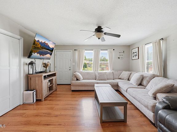 2nd image of 172 Echo Ln