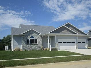 1817 Vera Way, Cedar Falls, IA 50613