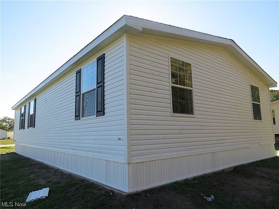 3rd image of 2658 Eagle Point Dr