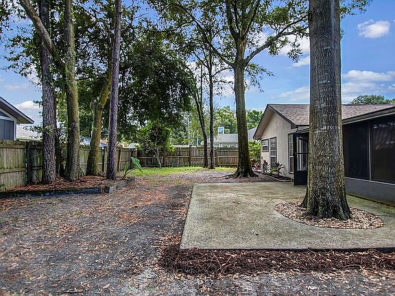 2nd image of 12534 Fallohide Ln