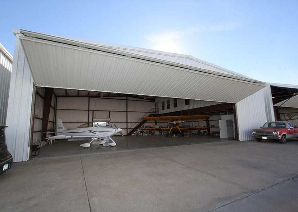 1st image of 11569 Airway Blvd #100