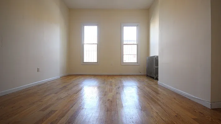Rented by Nooklyn NYC LLC | media 22