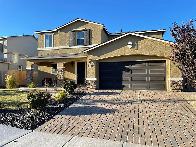 2245 Selway Dr — Photo 2