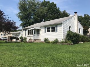 205 Birchwood Dr, Piscataway, NJ