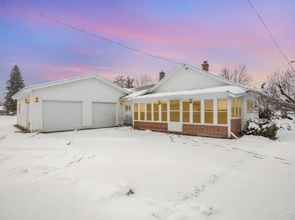 1525 S River Rd, Saginaw, MI 48609