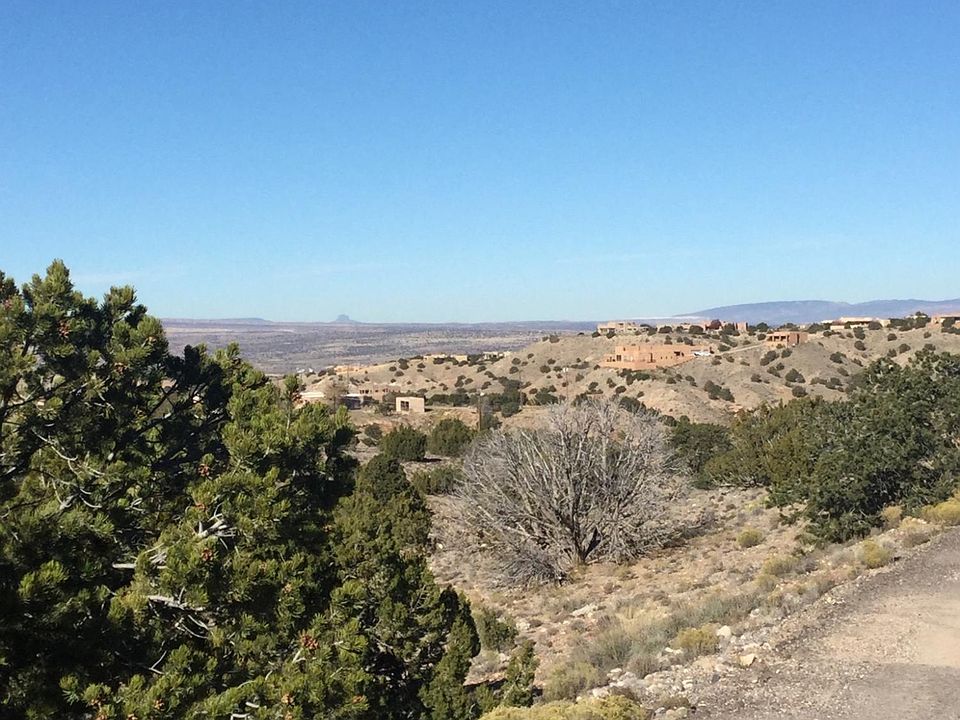 2nd image of Cabezon Rd