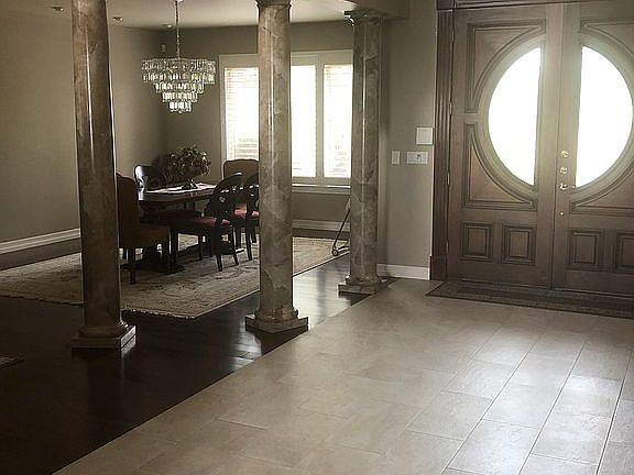 Entry way 