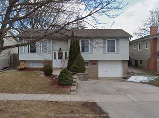 3140 Michael Cres, Burlington, ON L7M 1V4