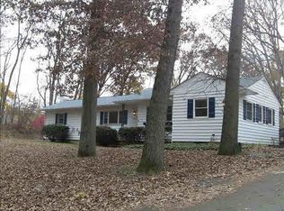 14 Alexander Blvd, Poughkeepsie, NY 12603