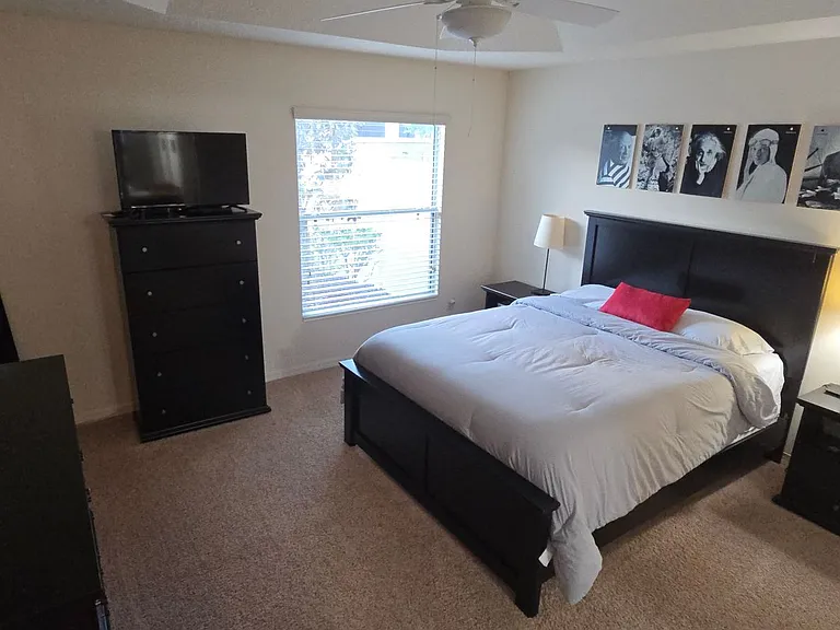 2280 Biscayne Ave — Photo 26