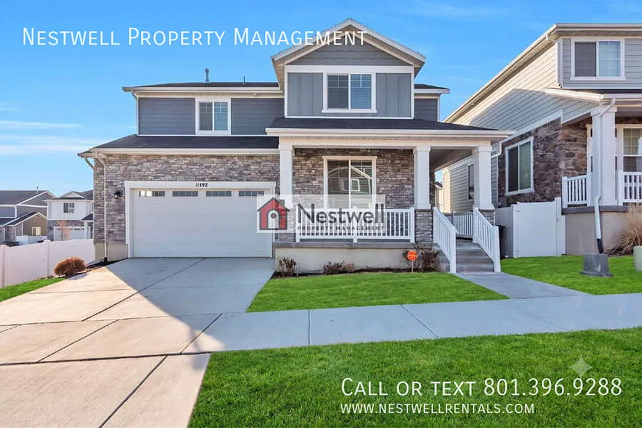 Delightful 5-bed Home in South Jordan! — Photo 2