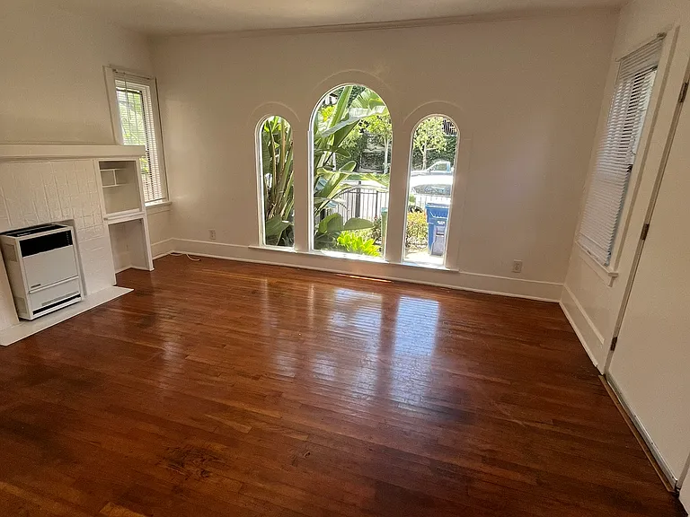 756 N Van Ness Ave #1 — Photo 5