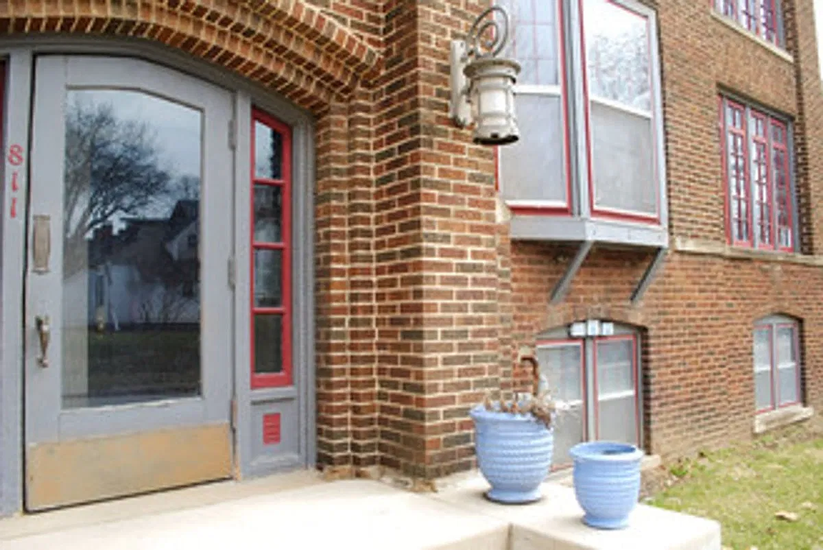811 16th Street Unit 7 — Photo 1