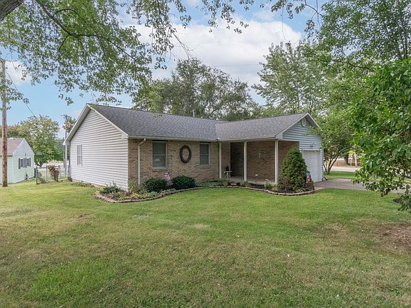 4th image of 653 Mires Ln