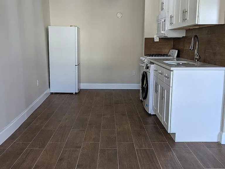 616 N 11th St #3 — Photo 1
