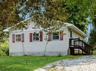 970 Cedar Dr, Newton, NJ 07860