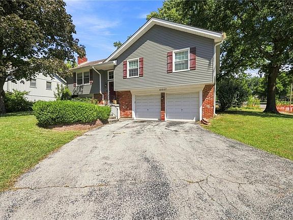 3rd image of 10027 Noland Rd