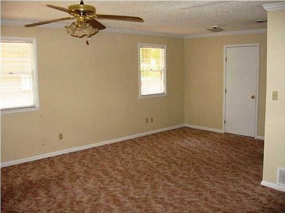 Living/Dining room combo