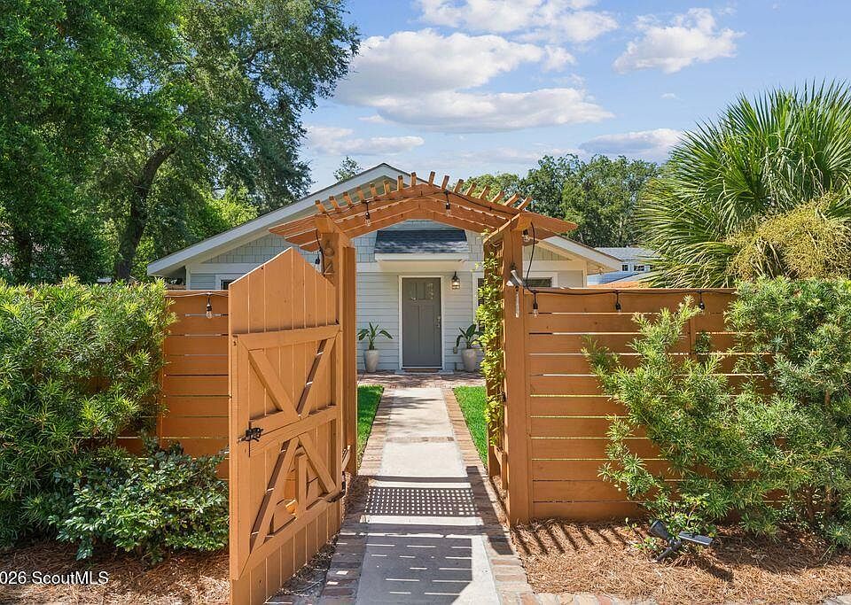1st image of 644 Cummings Ln