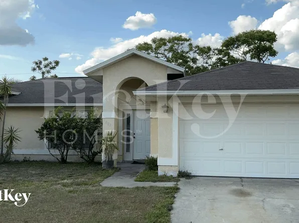 882 Trumbull St, Deltona, FL 32725
