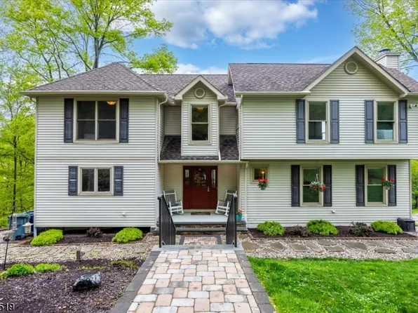515 E Shore Trl, Byram Twp., NJ 07871