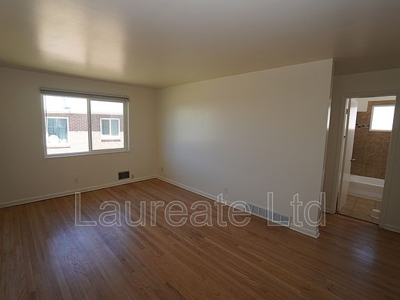 3rd image of 4475 E Yale Ave