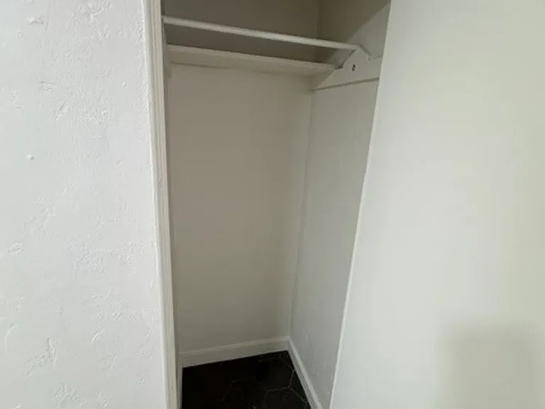 1405 W Clarendon Ave — Photo 15