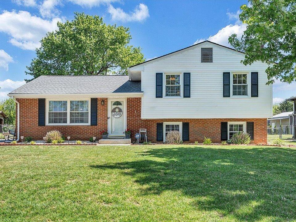 1st image of 6339 Greenway Dr