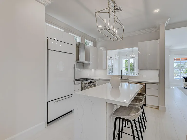 27 Marina Gardens Dr — Photo 37