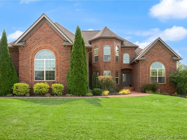 1018 Caiman Court, Sellersburg, IN 47172