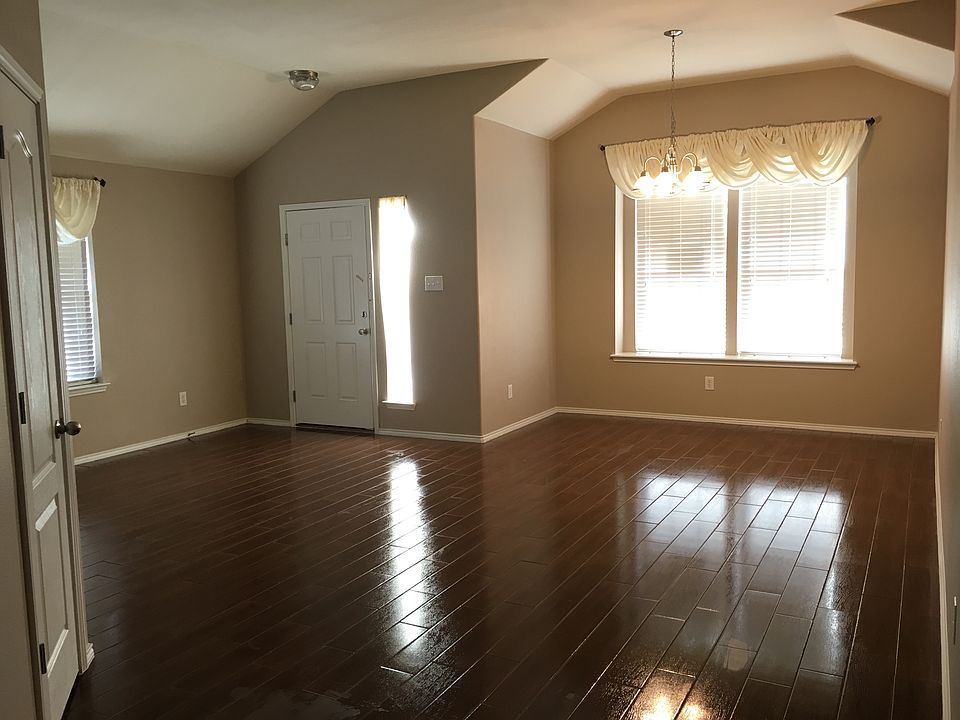 1st image of 9036 Heartwood Dr