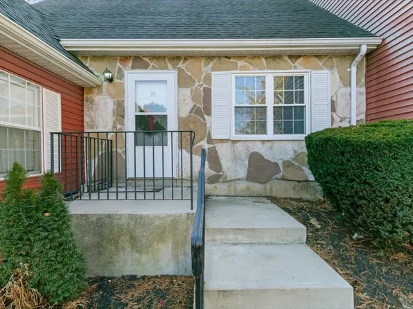 37 Hope Dr Unit 37, Amesbury, MA 01913