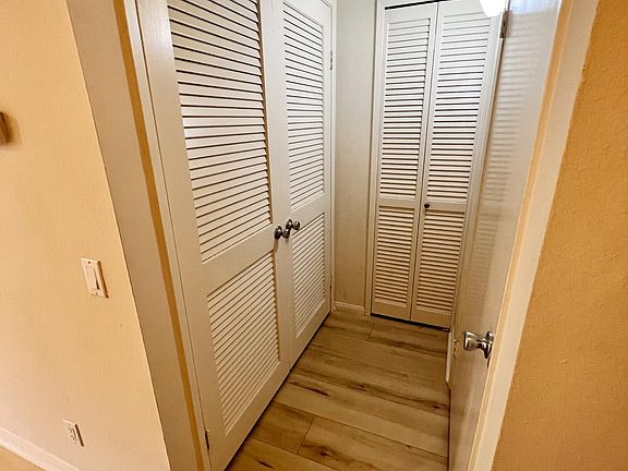 5th image of 10225 Caminito Cuervo Unit 124
