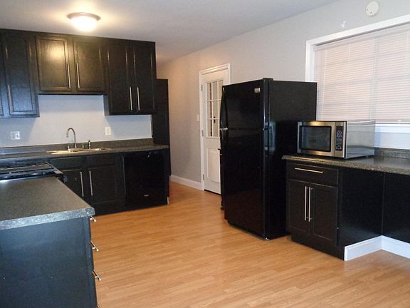 2nd image of 803 Orange Grove Ave