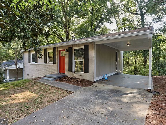 3rd image of 3566 Fairlane Dr NW