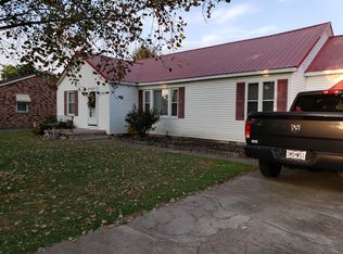 1907 E Parkview Dr, Caruthersville, MO 63830