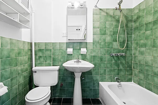 Rented by Corcoran | media 6