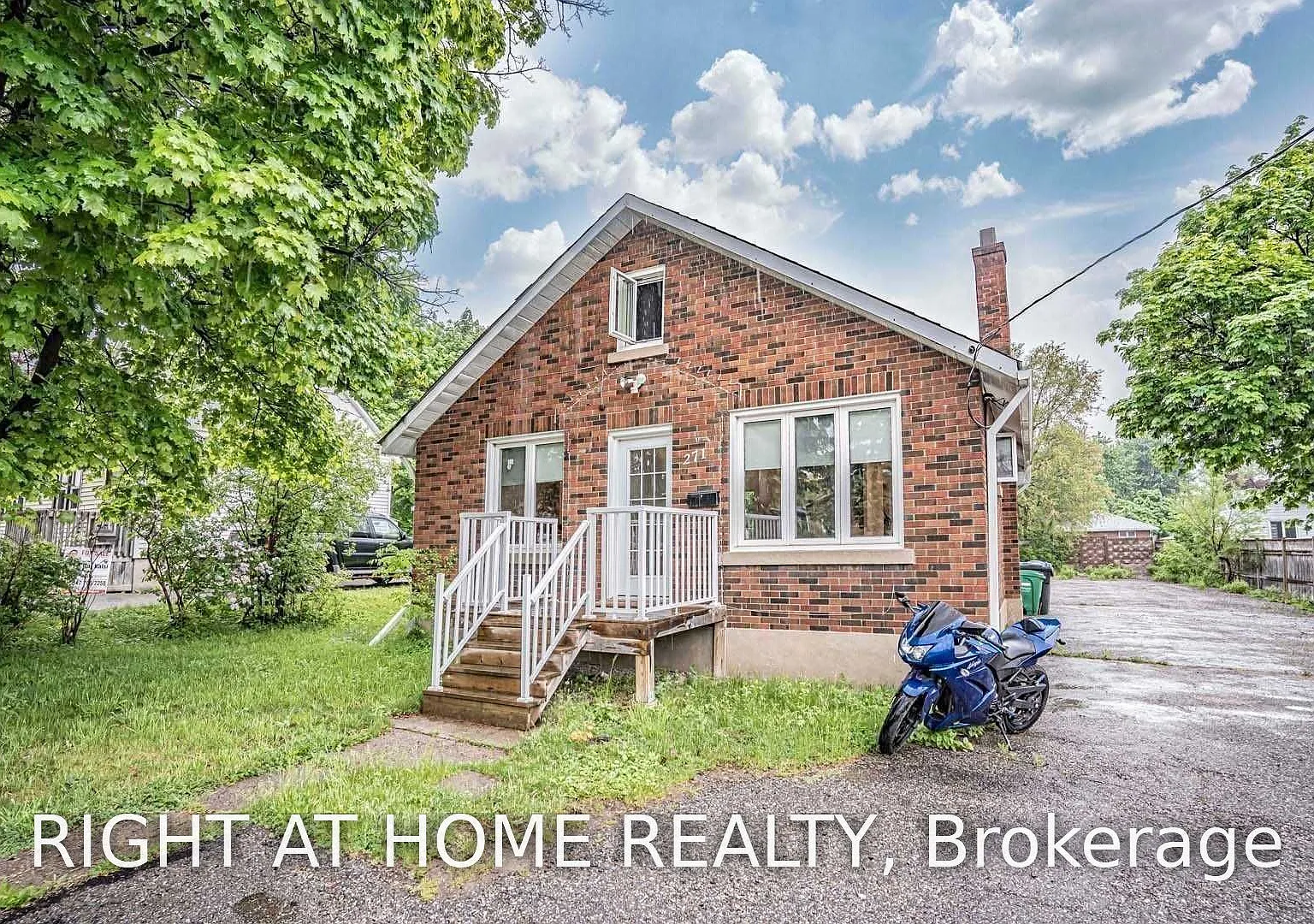 3 bed, $3,200 — Photo 1