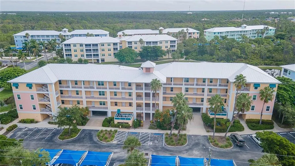 2 bed, 2.0 bath, 996 sqft, $2,000 — Photo 1