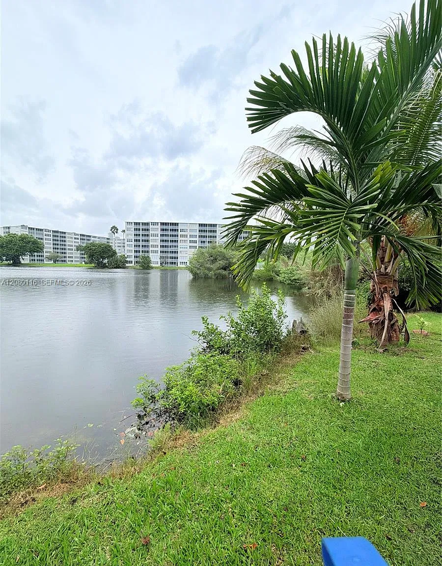 Sky Lake Gardens No 2 Con — Photo 4