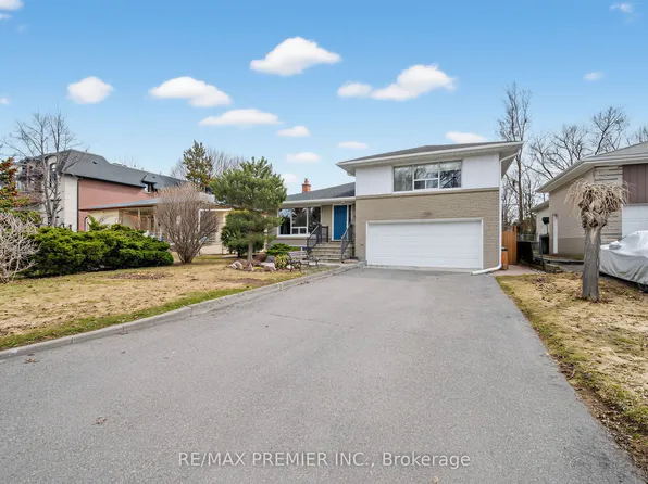 141 Clifton Ave, Toronto, ON M3H 4L4