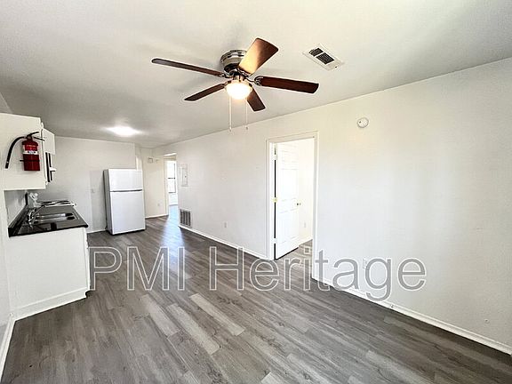 5th image of 606 Virginia St APT 201